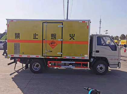 西双版纳爆破器材运输车